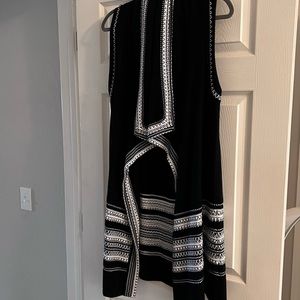 Vince sweater duster, black and white. Size medium